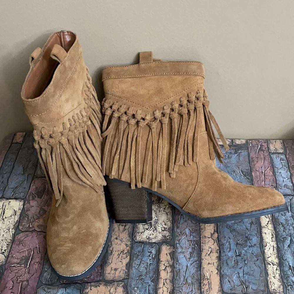 Sbicca Leather Fringe Sound Boots